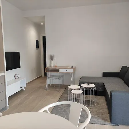 Partcon Apartment B Neo Epivates Exterior photo
